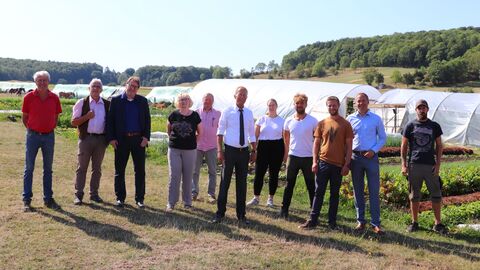 Der Chef der Staatskanzlei, Staatsminister Axel Wintermeyer, besucht das Kompetenzzentrum Hof Tolle.