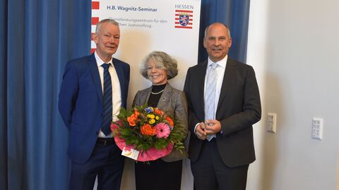 Leiter des H.B. Wagnitz-Seminars Thomas Puffert, Ehefrau Agnes Puffert und Justizminister Roman Poseck